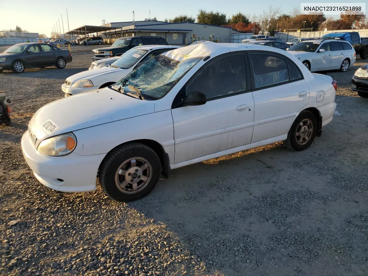 2001 Kia Rio VIN: KNADC123216521898 Lot: 82702174