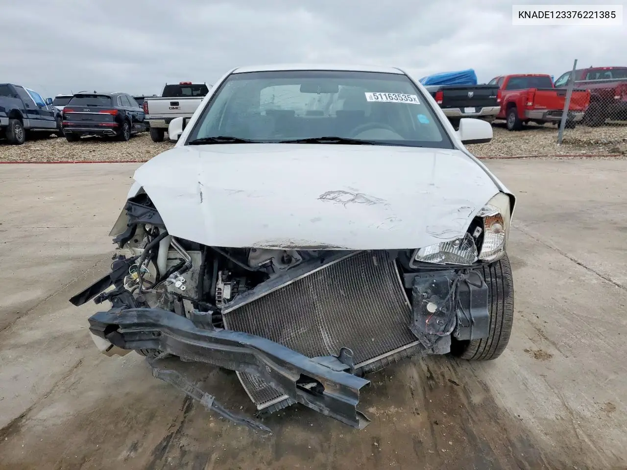 2007 Kia Rio Base VIN: KNADE123376221385 Lot: 51163535