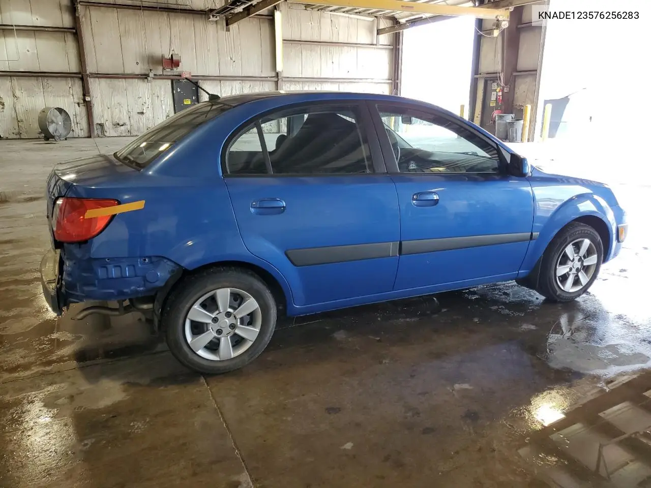 2007 Kia Rio Base VIN: KNADE123576256283 Lot: 61953815