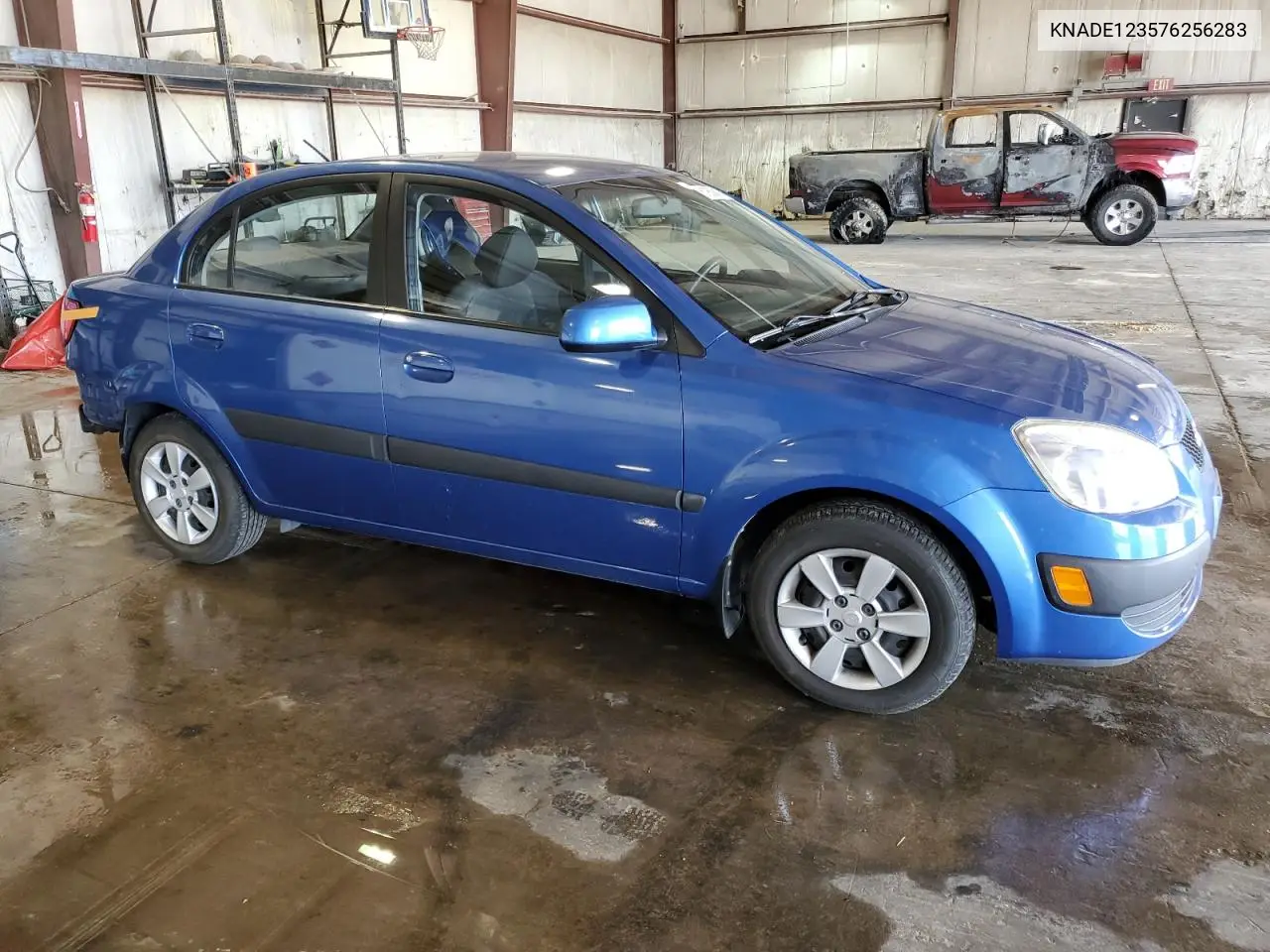2007 Kia Rio Base VIN: KNADE123576256283 Lot: 61953815
