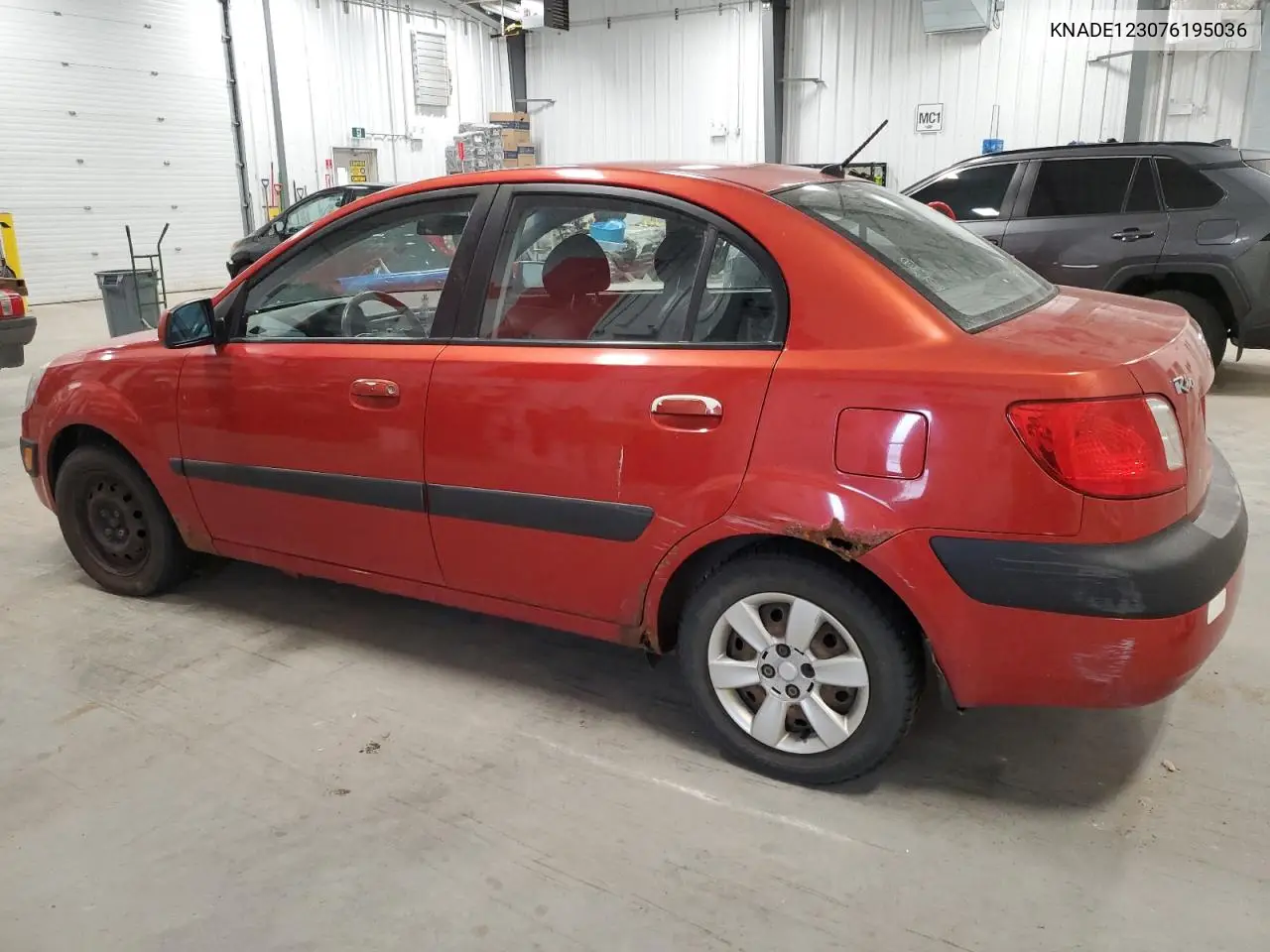2007 Kia Rio Base VIN: KNADE123076195036 Lot: 62944085