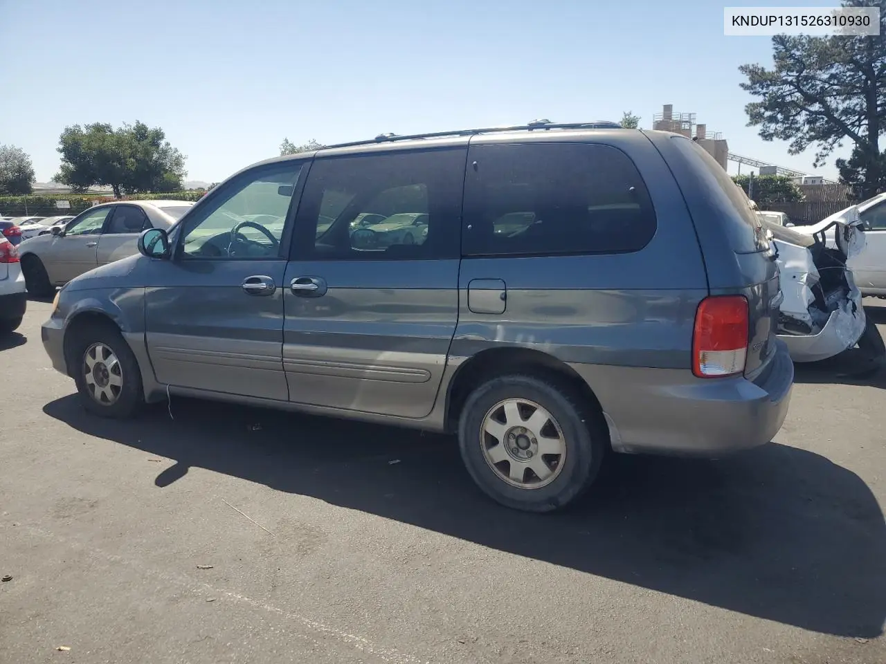 2002 Kia Sedona Ex VIN: KNDUP131526310930 Lot: 60783675