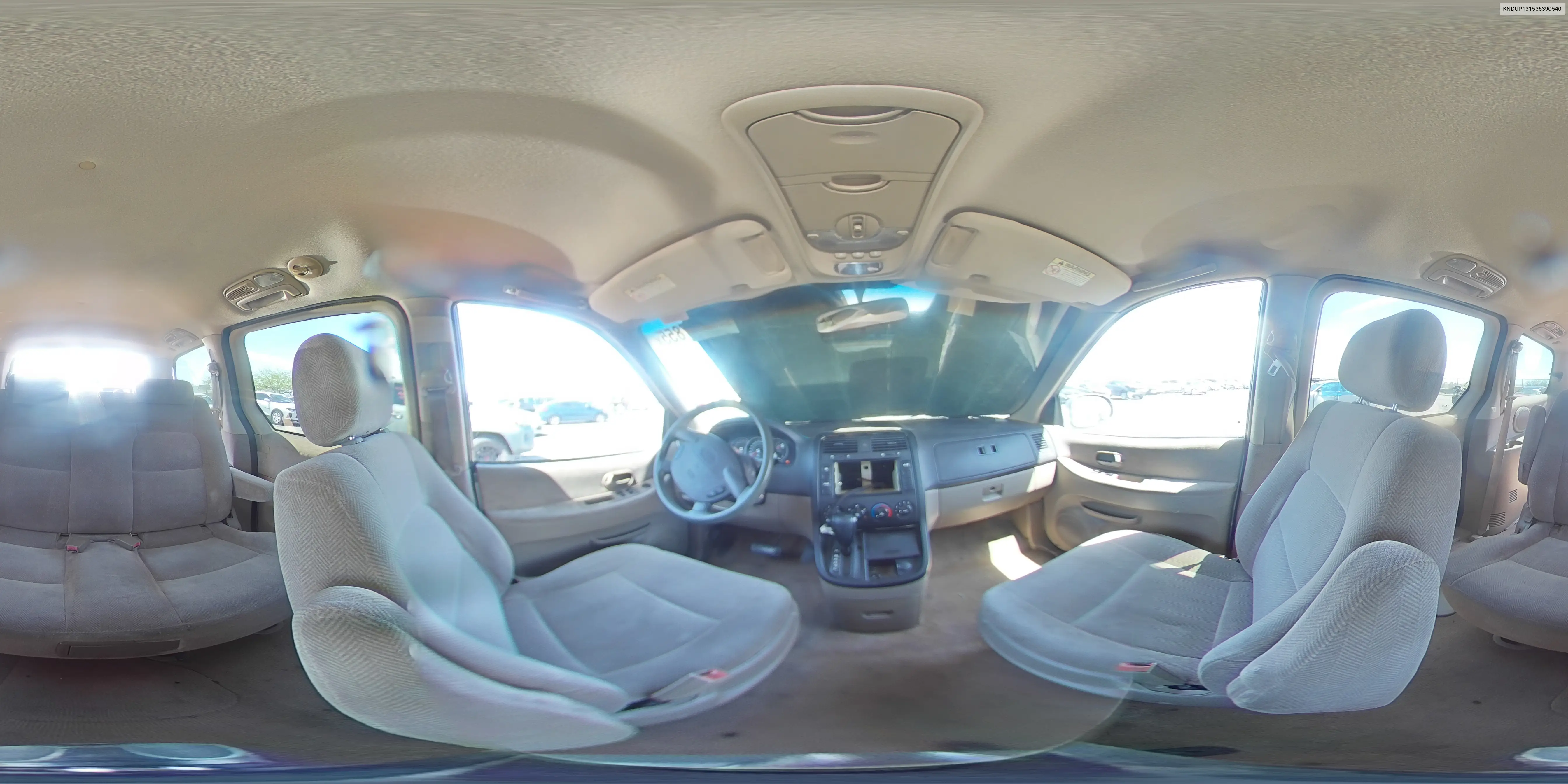 2003 Kia Sedona Ex VIN: KNDUP131536390540 Lot: 53067855
