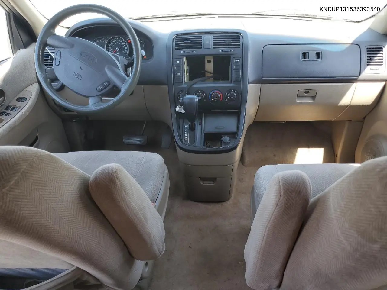 2003 Kia Sedona Ex VIN: KNDUP131536390540 Lot: 53067855
