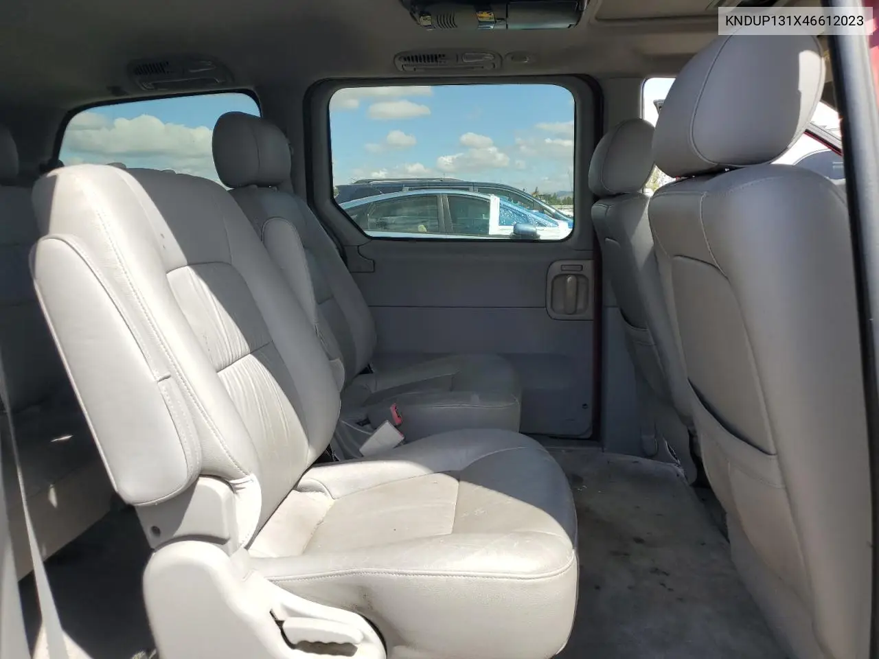 2004 Kia Sedona Ex VIN: KNDUP131X46612023 Lot: 56783835