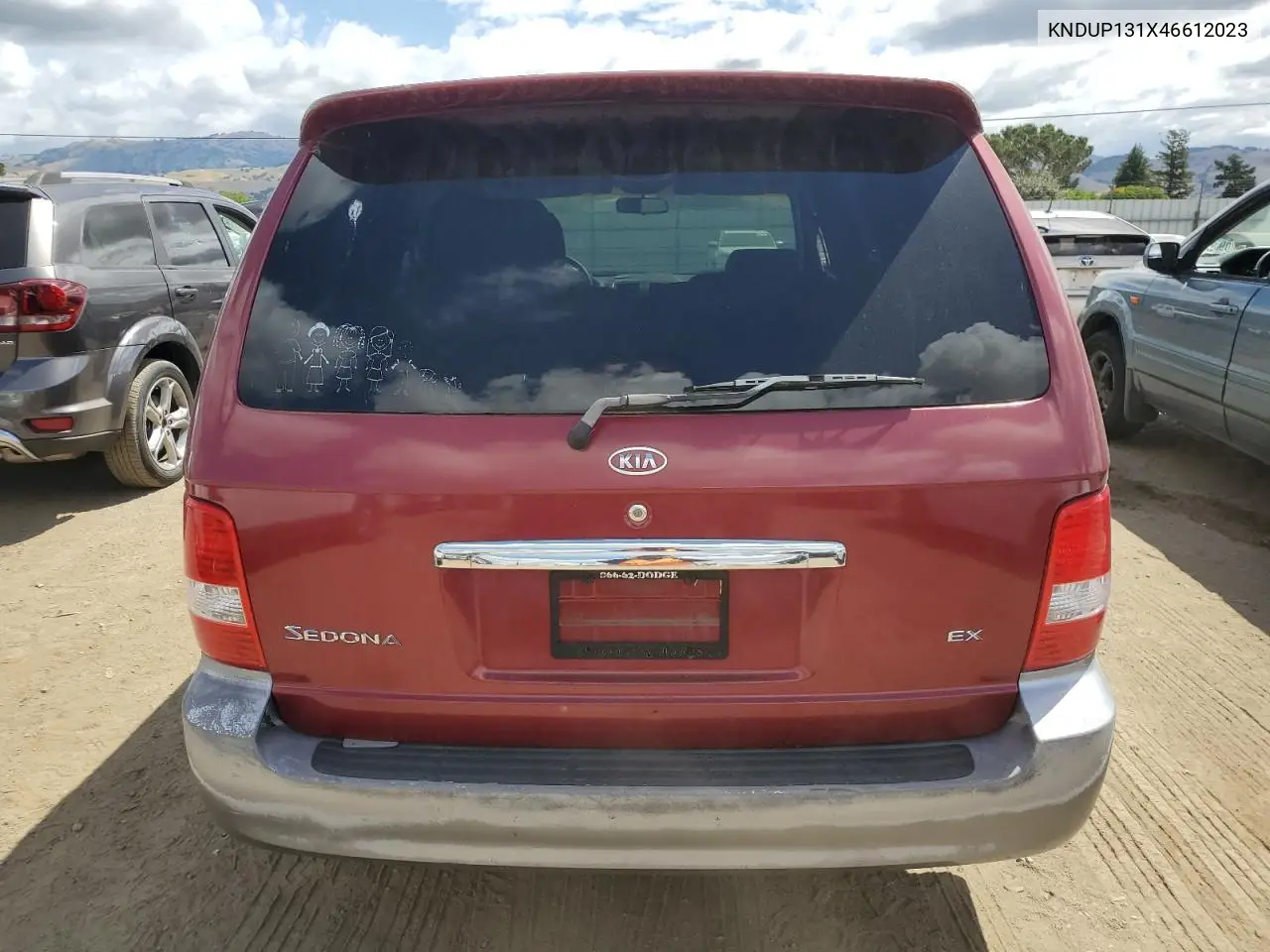 2004 Kia Sedona Ex VIN: KNDUP131X46612023 Lot: 56783835