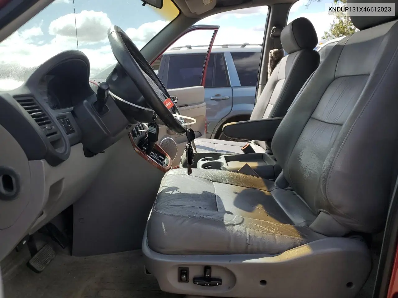 2004 Kia Sedona Ex VIN: KNDUP131X46612023 Lot: 56783835