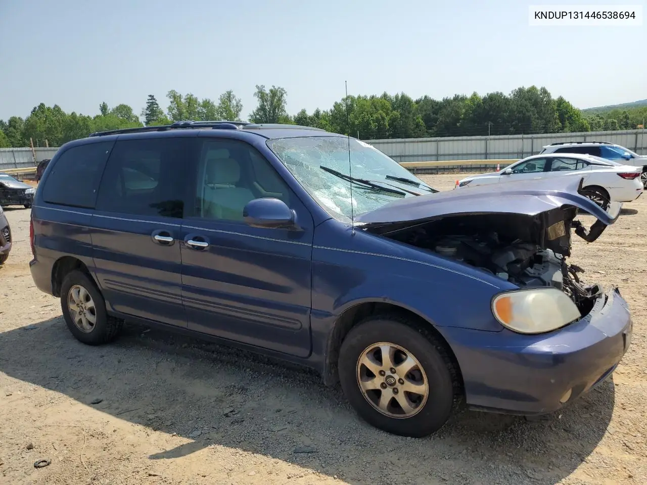 2004 Kia Sedona Ex VIN: KNDUP131446538694 Lot: 62112635