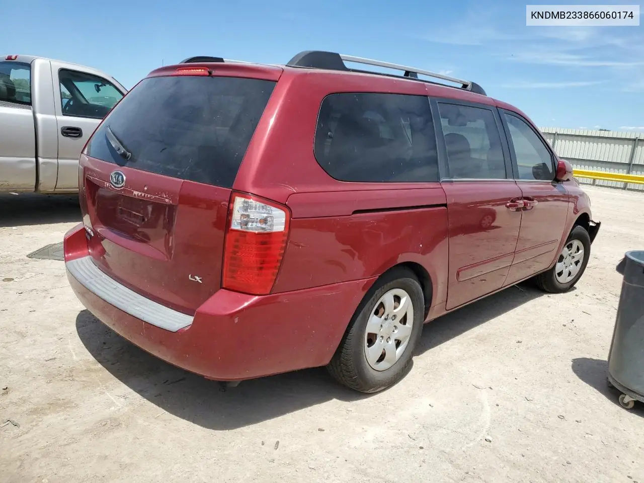 2006 Kia Sedona Ex VIN: KNDMB233866060174 Lot: 63053655