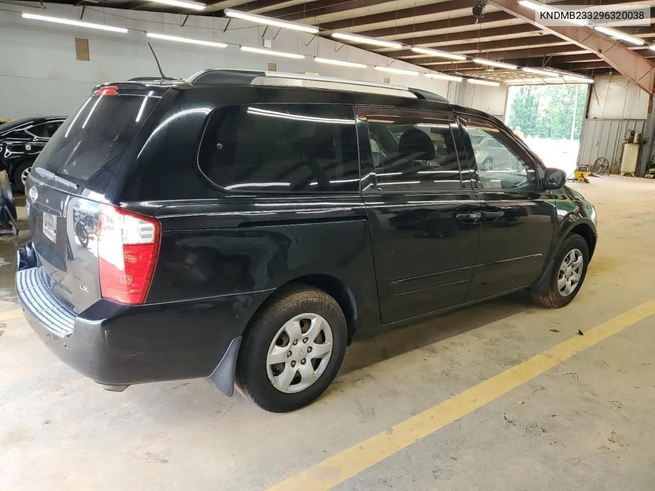 2009 Kia Sedona Ex VIN: KNDMB233296320038 Lot: 55895295
