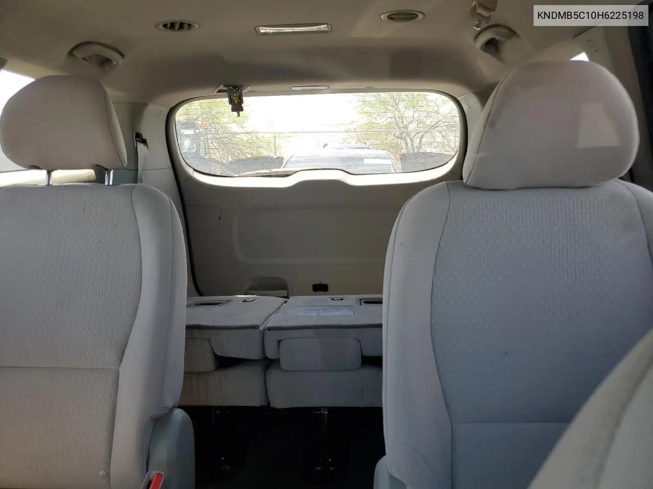 2017 Kia Sedona Lx VIN: KNDMB5C10H6225198 Lot: 56472485