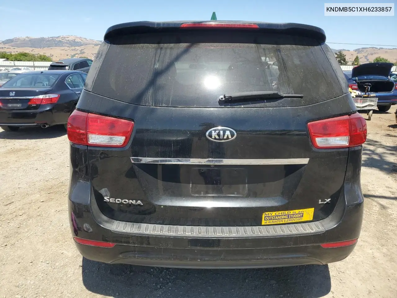2017 Kia Sedona Lx VIN: KNDMB5C1XH6233857 Lot: 62030125