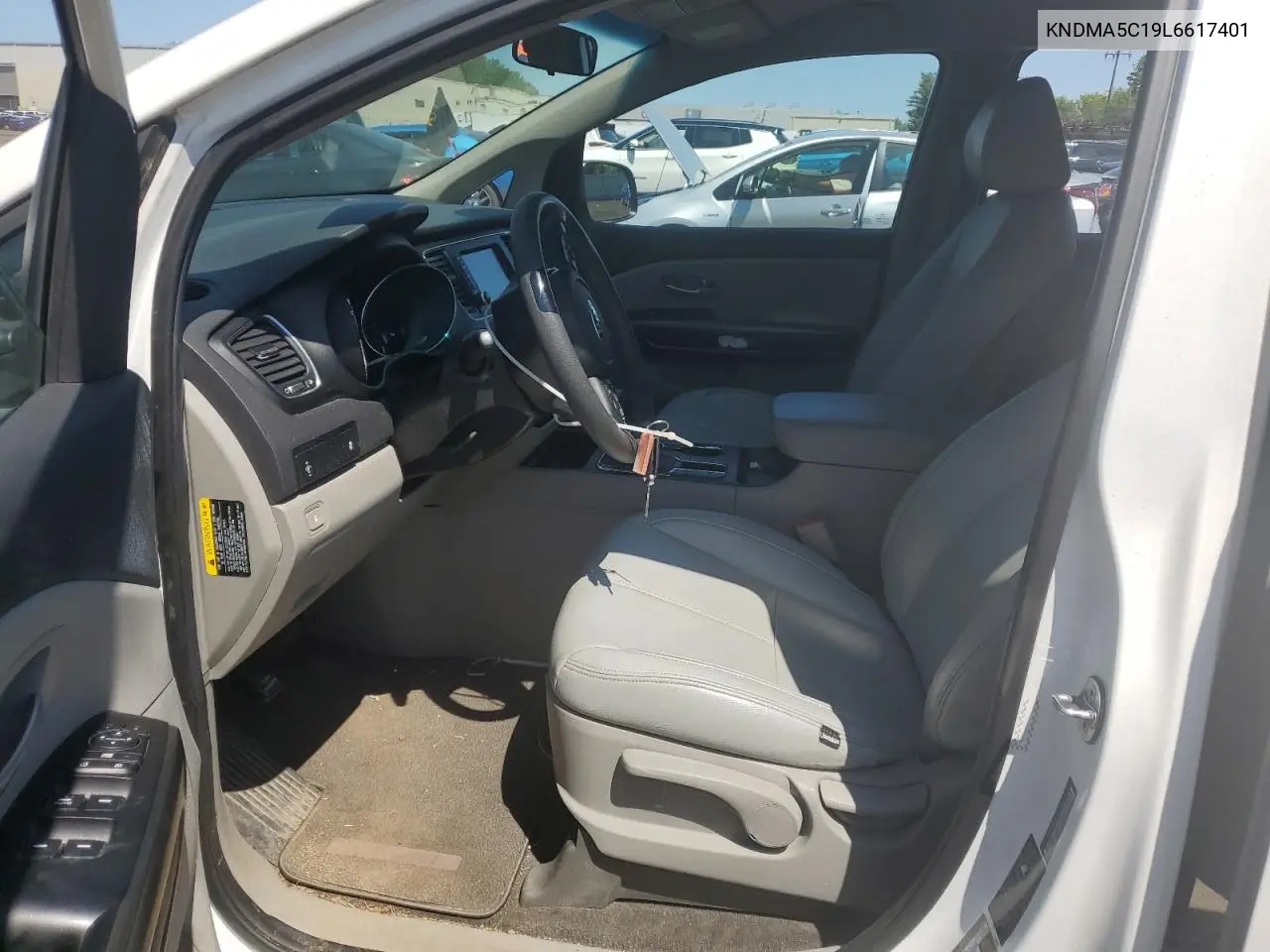 2020 Kia Sedona L VIN: KNDMA5C19L6617401 Lot: 56564135
