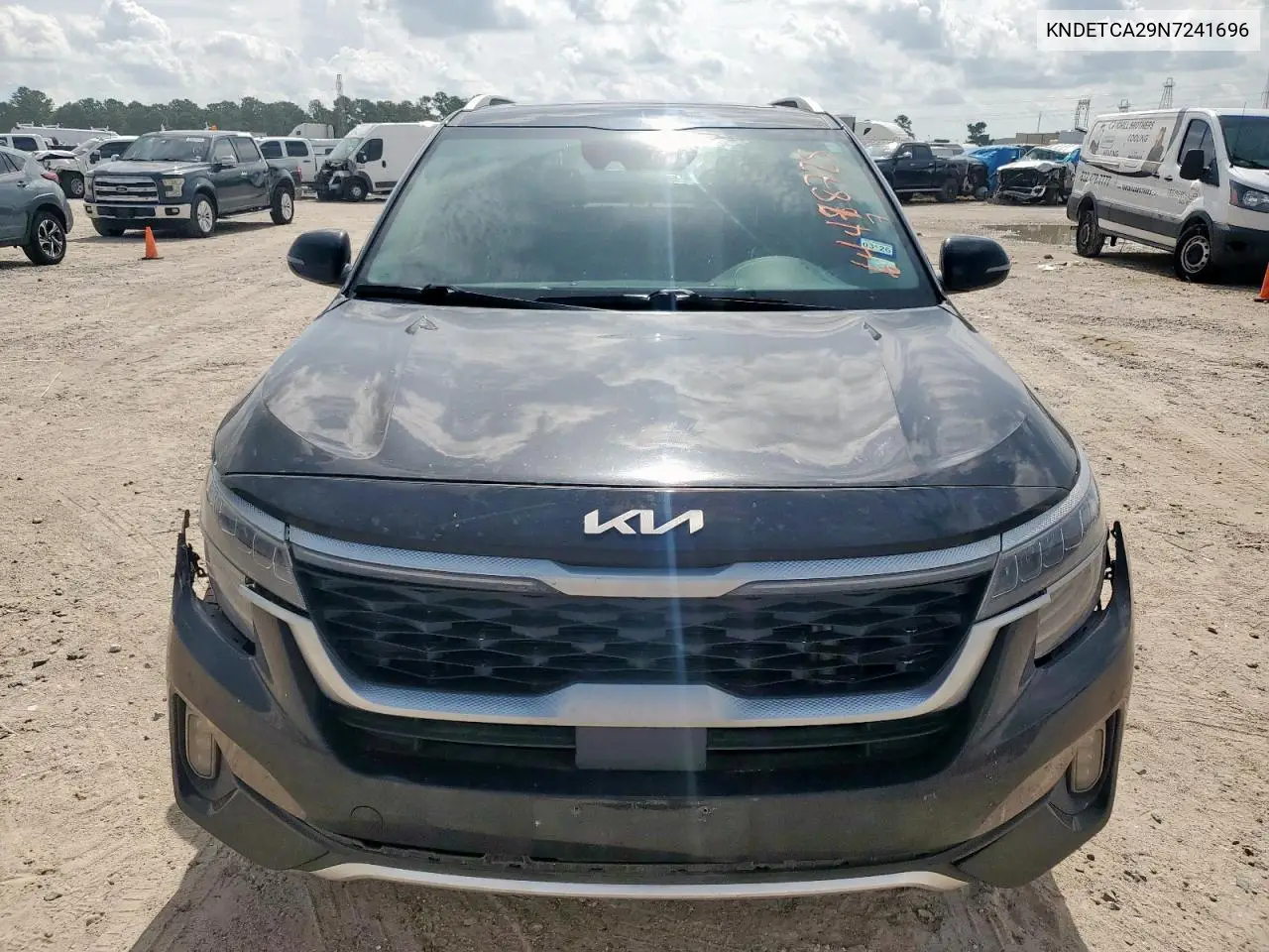 2022 Kia Seltos Sx VIN: KNDETCA29N7241696 Lot: 64478725