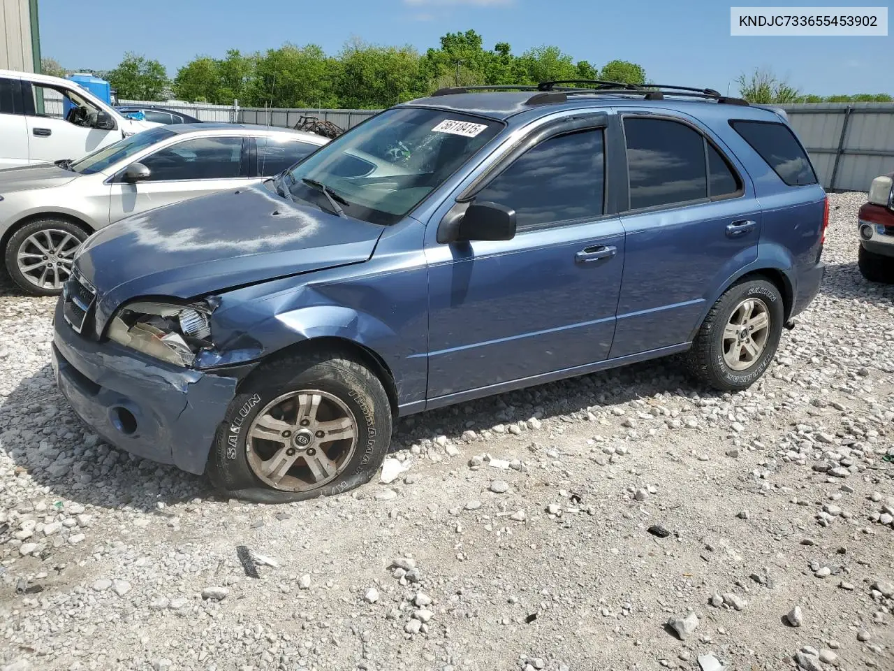 2005 Kia Sorento Ex VIN: KNDJC733655453902 Lot: 56118415