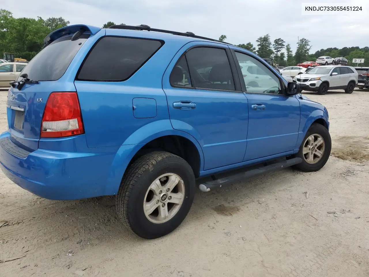 2005 Kia Sorento Ex VIN: KNDJC733055451224 Lot: 60642855