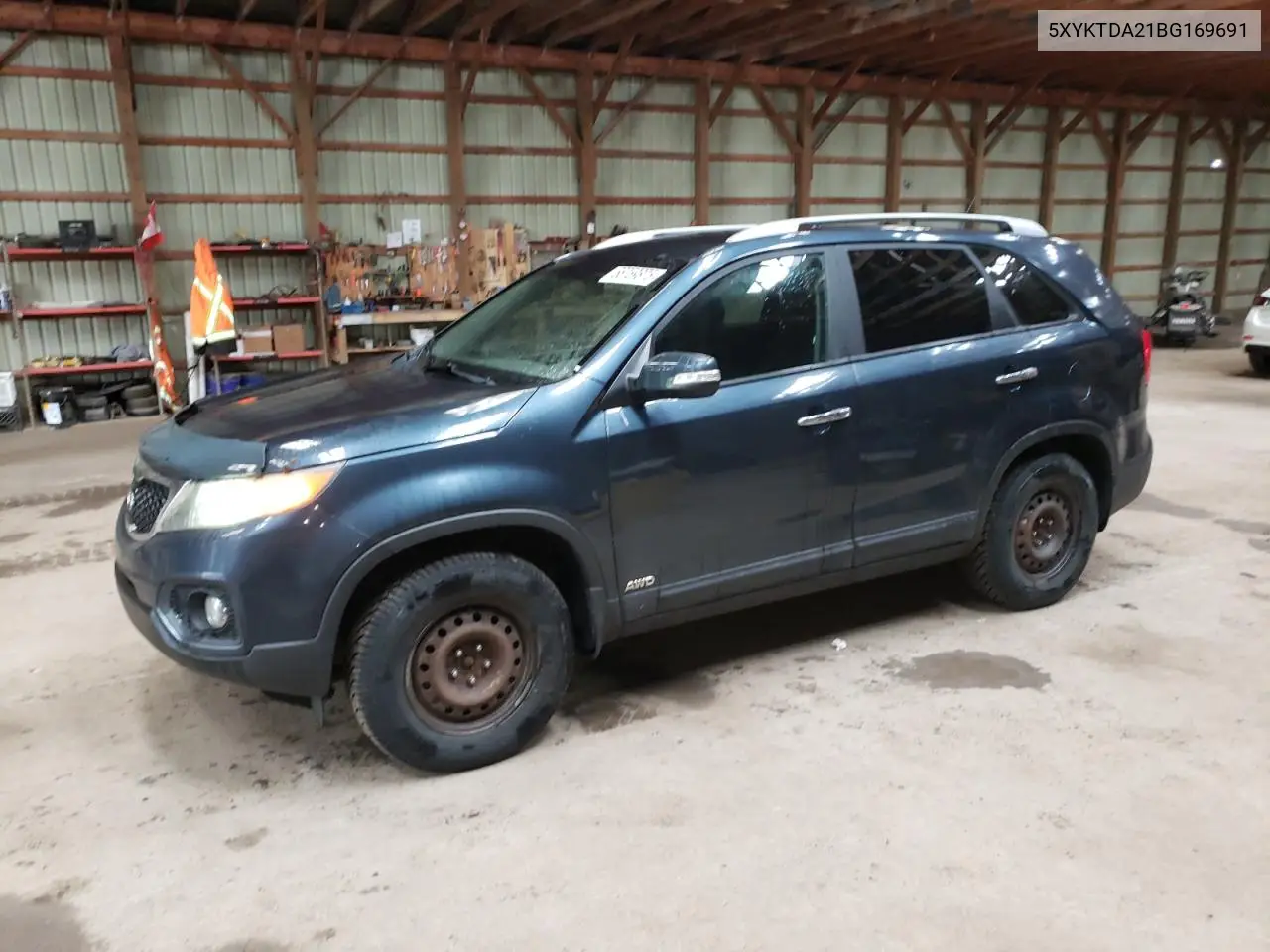 2011 Kia Sorento Base VIN: 5XYKTDA21BG169691 Lot: 56759875