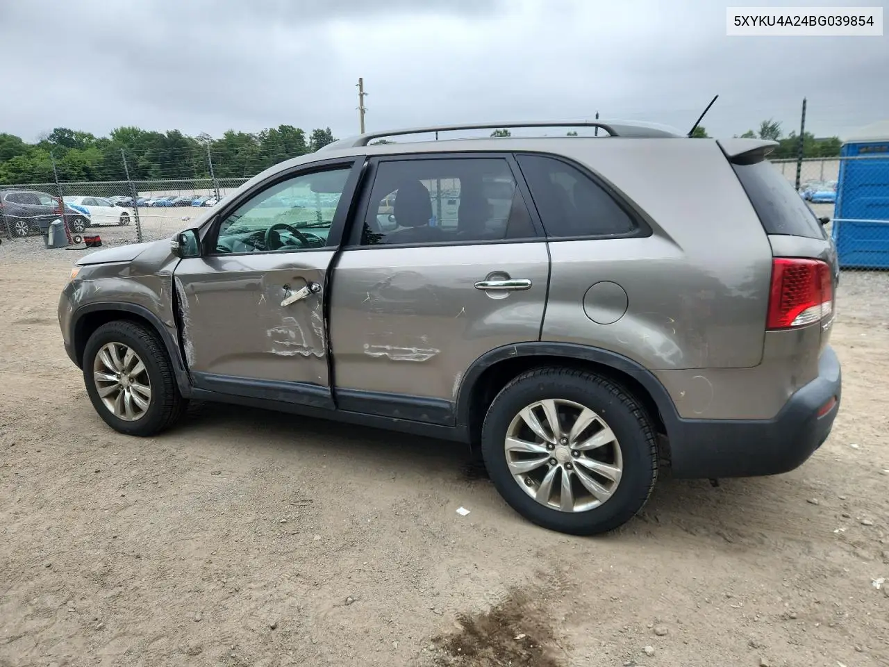 2011 Kia Sorento Ex VIN: 5XYKU4A24BG039854 Lot: 62315435