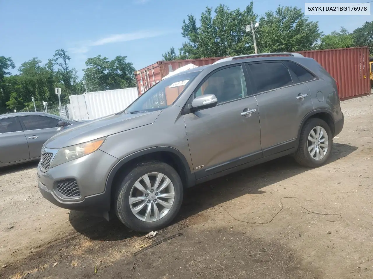 2011 Kia Sorento Base VIN: 5XYKTDA21BG176978 Lot: 62455705