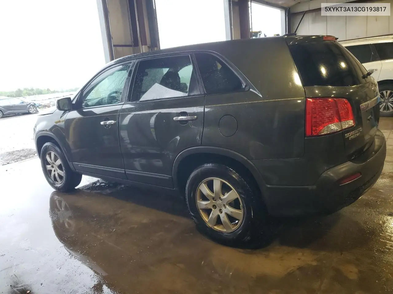 2012 Kia Sorento Base VIN: 5XYKT3A13CG193817 Lot: 56641145