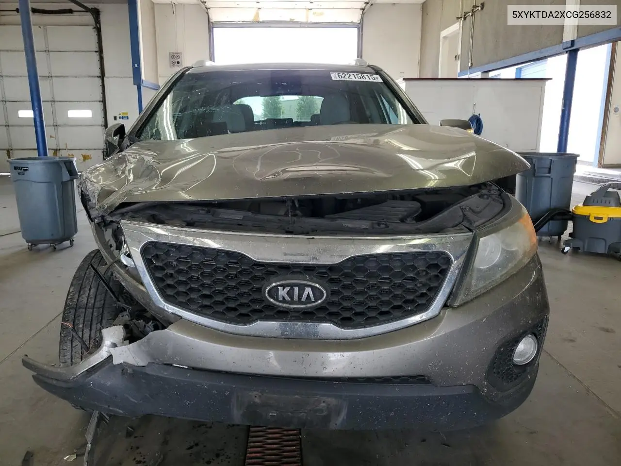 2012 Kia Sorento Base VIN: 5XYKTDA2XCG256832 Lot: 62215815