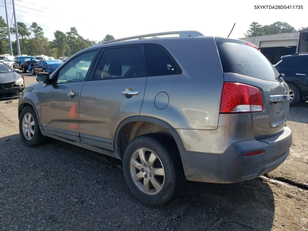 2013 Kia Sorento Lx VIN: 5XYKTDA28DG411735 Lot: 65037535