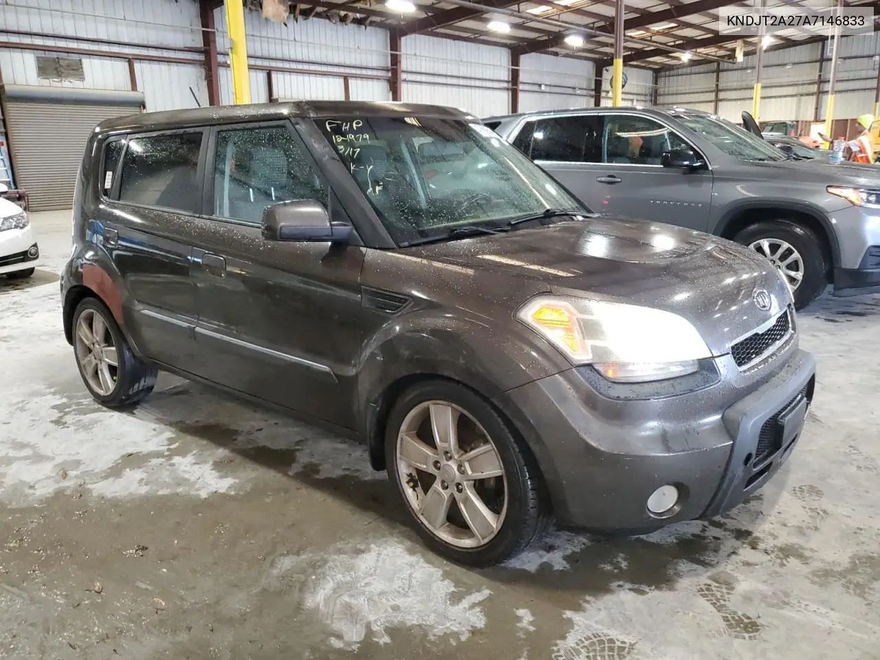 2010 Kia Soul + VIN: KNDJT2A27A7146833 Lot: 47699644