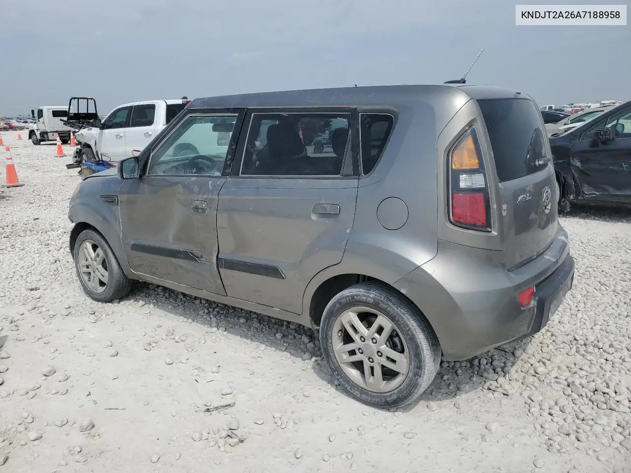 2010 Kia Soul + VIN: KNDJT2A26A7188958 Lot: 53738045