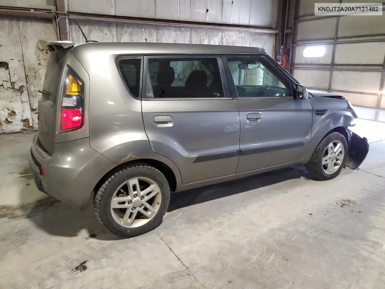 2010 Kia Soul + VIN: KNDJT2A20A7121482 Lot: 56365295