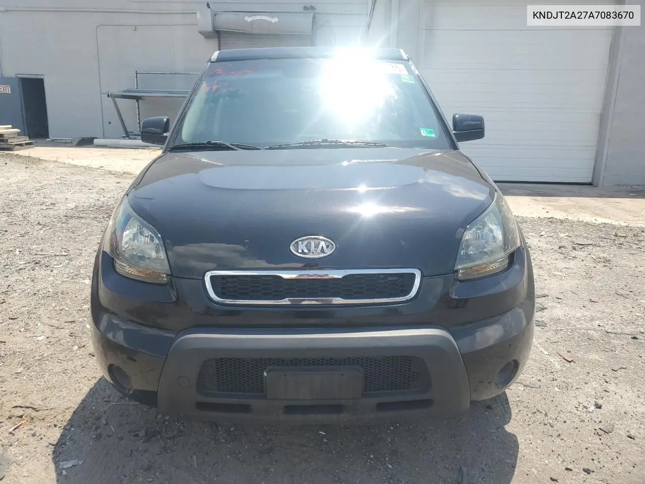 2010 Kia Soul + VIN: KNDJT2A27A7083670 Lot: 62708185
