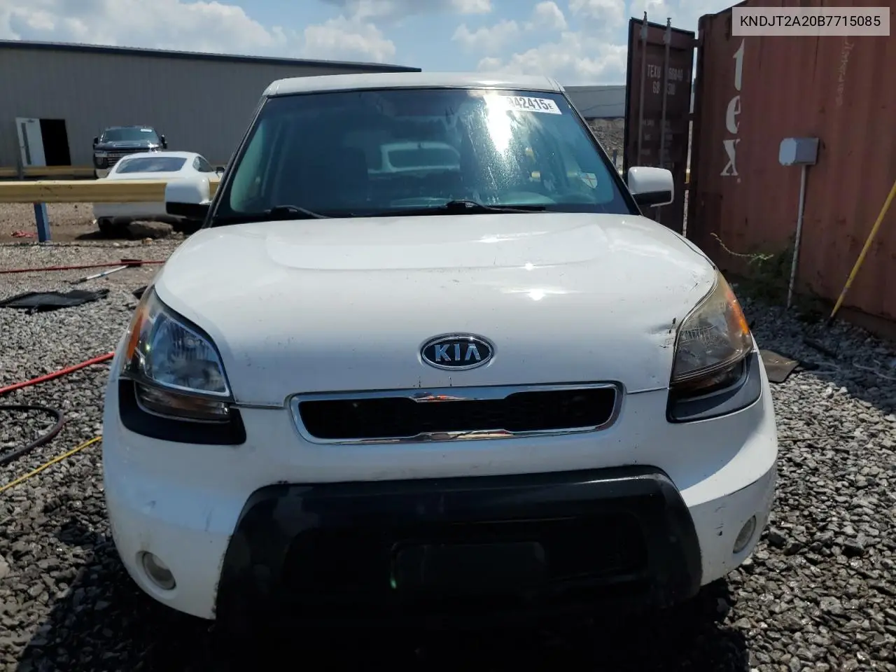 2011 Kia Soul + VIN: KNDJT2A20B7715085 Lot: 61942415