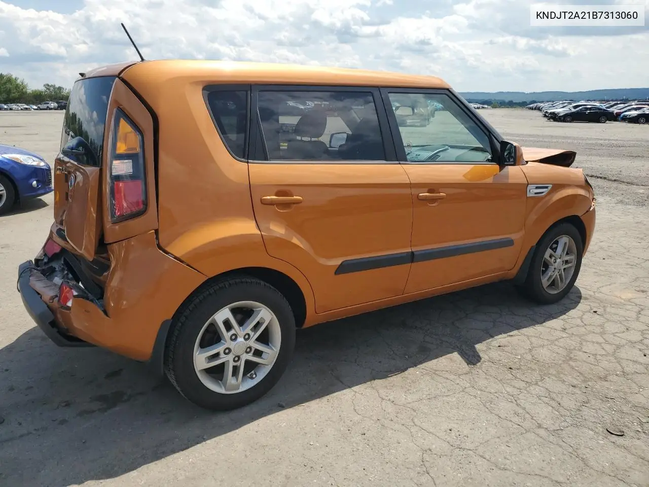 2011 Kia Soul + VIN: KNDJT2A21B7313060 Lot: 62034945
