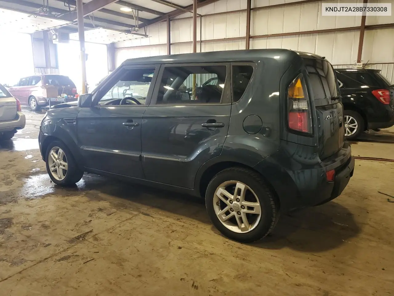 2011 Kia Soul + VIN: KNDJT2A28B7330308 Lot: 62142095