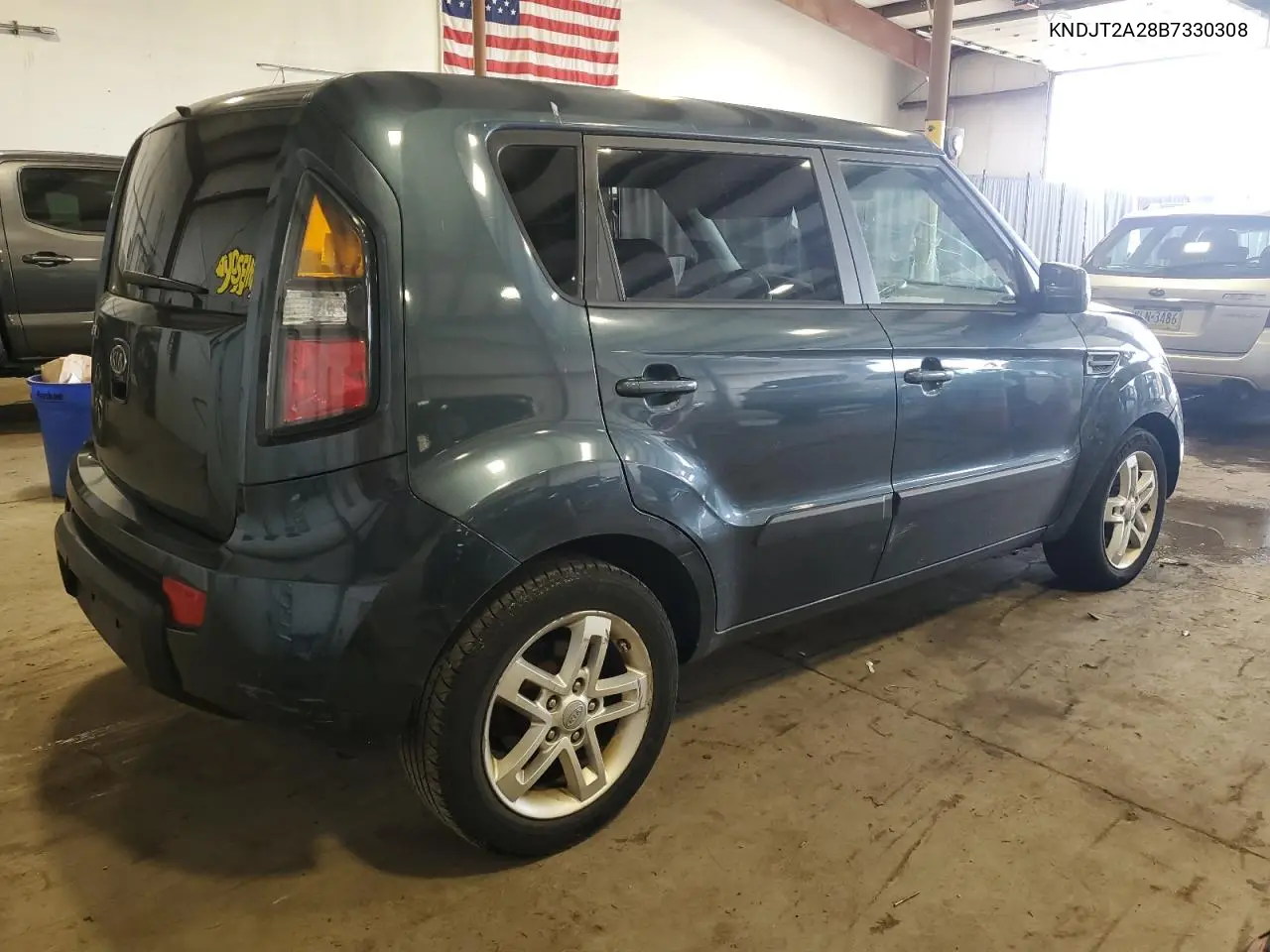 2011 Kia Soul + VIN: KNDJT2A28B7330308 Lot: 62142095
