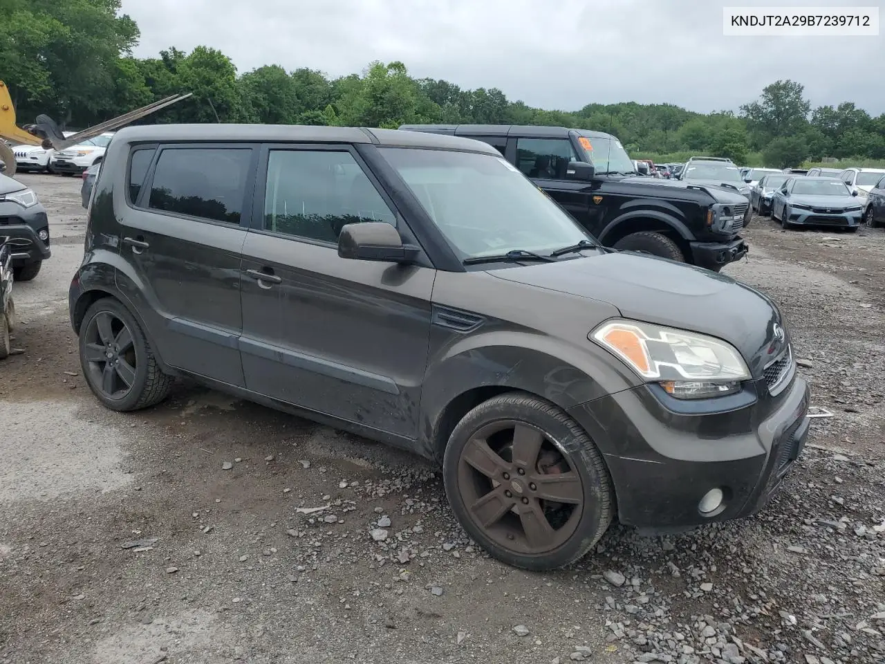 2011 Kia Soul + VIN: KNDJT2A29B7239712 Lot: 62311575