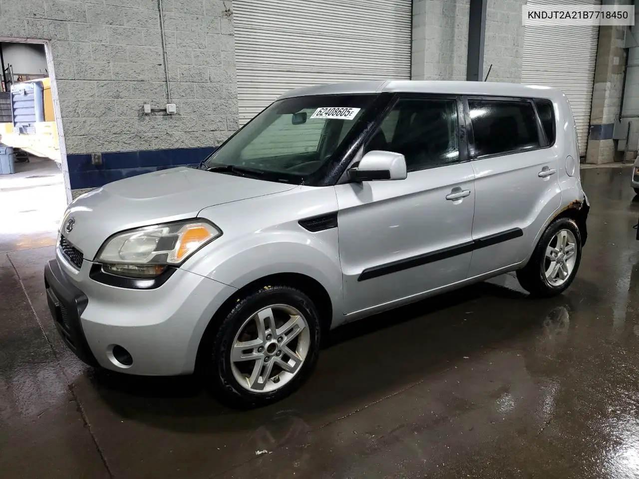 2011 Kia Soul + VIN: KNDJT2A21B7718450 Lot: 62408605