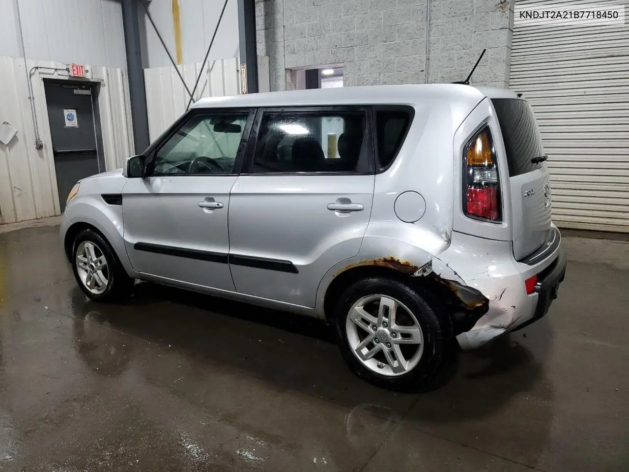 2011 Kia Soul + VIN: KNDJT2A21B7718450 Lot: 62408605