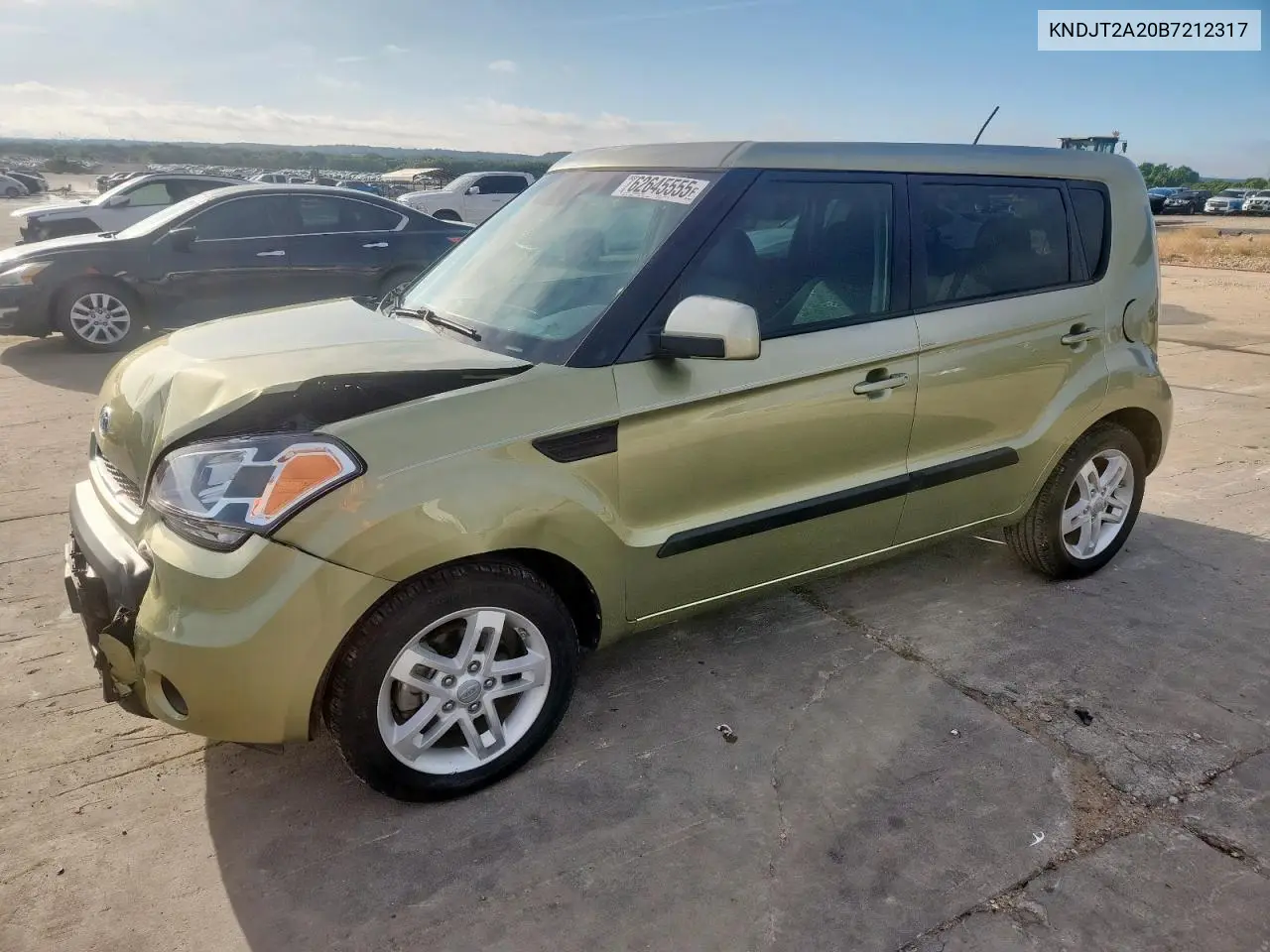 2011 Kia Soul + VIN: KNDJT2A20B7212317 Lot: 62645555