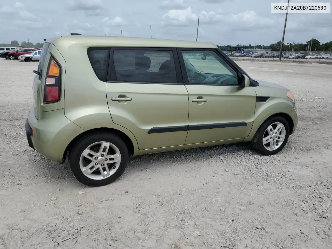 2011 Kia Soul + VIN: KNDJT2A20B7220630 Lot: 62876245