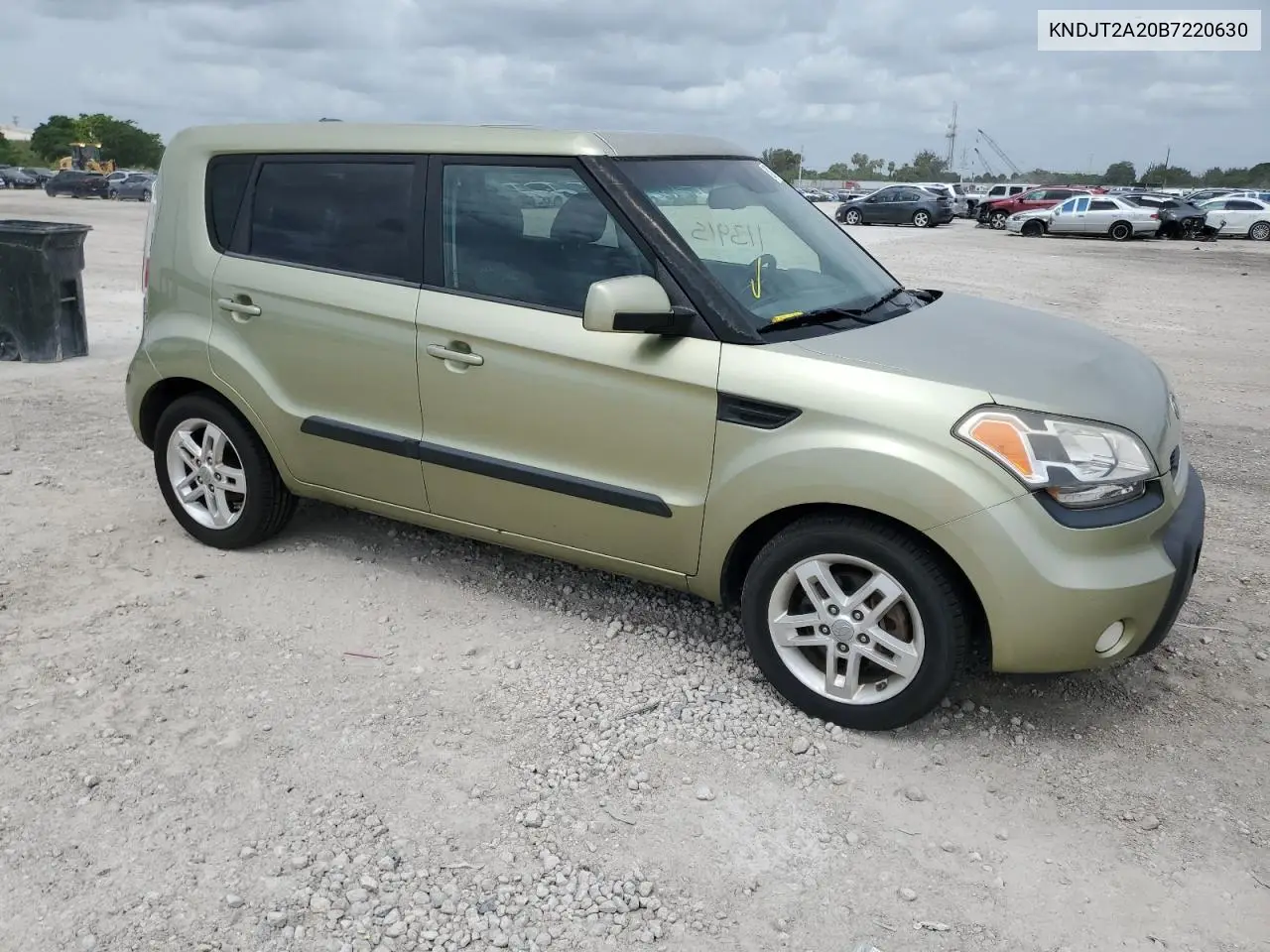 2011 Kia Soul + VIN: KNDJT2A20B7220630 Lot: 62876245