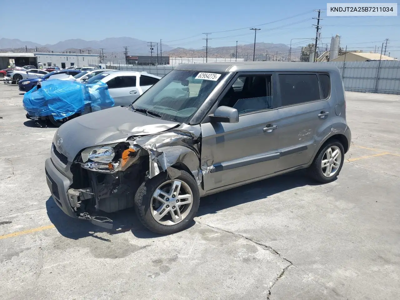 2011 Kia Soul + VIN: KNDJT2A25B7211034 Lot: 62954275