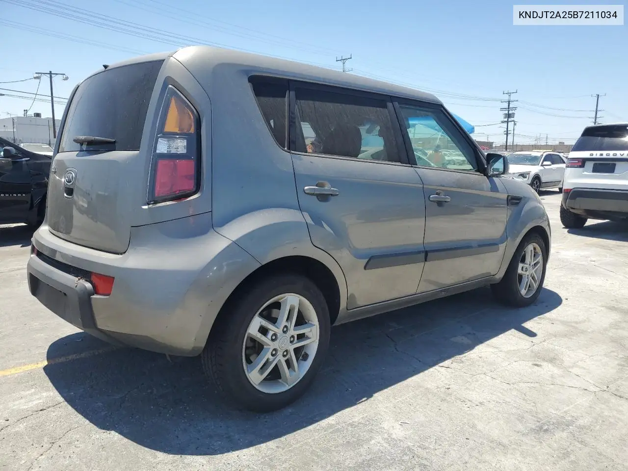 2011 Kia Soul + VIN: KNDJT2A25B7211034 Lot: 62954275