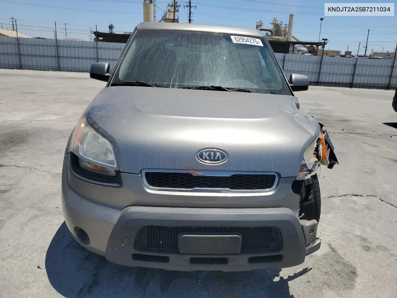 2011 Kia Soul + VIN: KNDJT2A25B7211034 Lot: 62954275