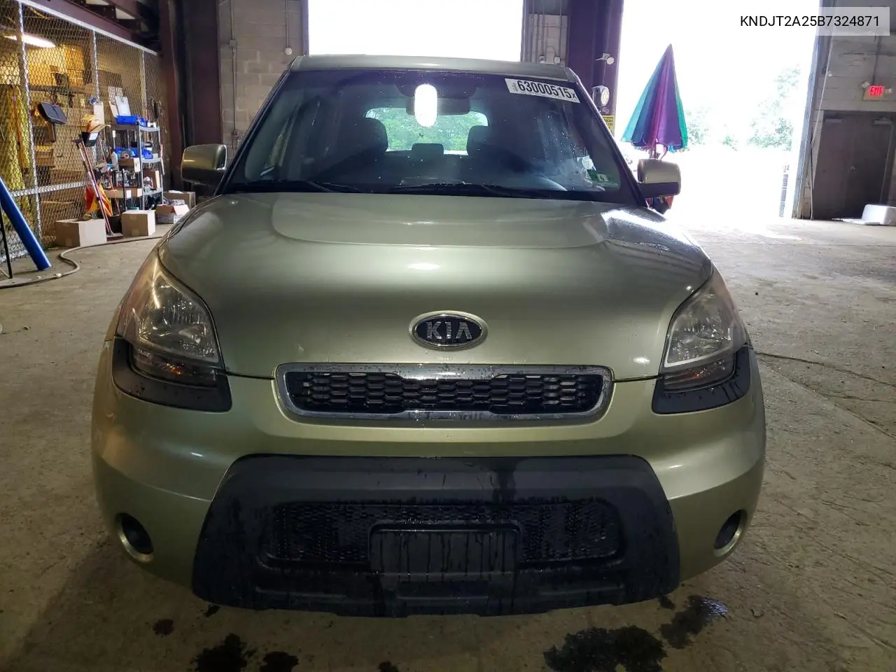 2011 Kia Soul + VIN: KNDJT2A25B7324871 Lot: 63000515