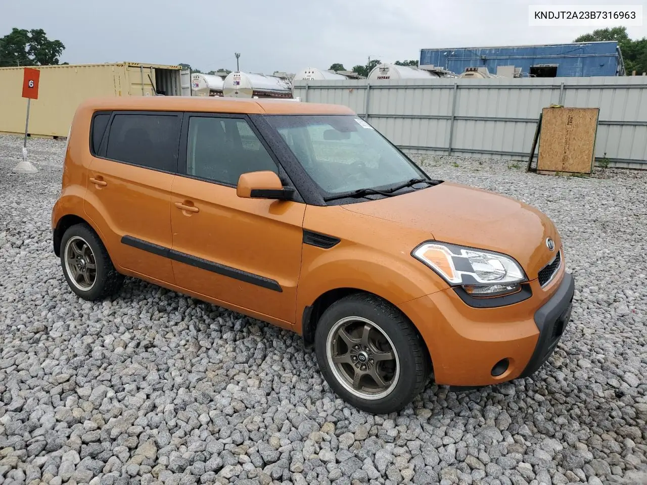 2011 Kia Soul + VIN: KNDJT2A23B7316963 Lot: 63097635