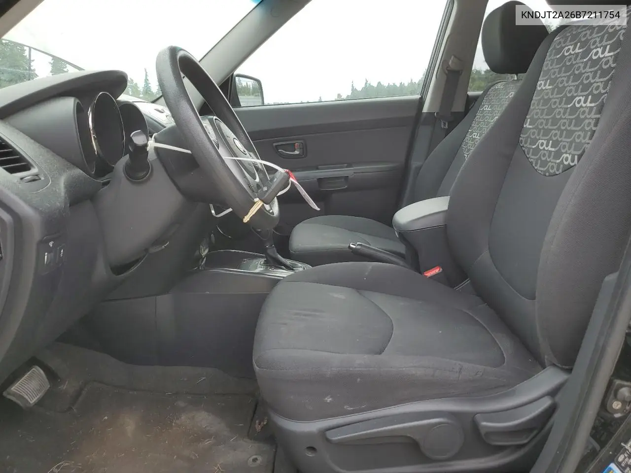 2011 Kia Soul + VIN: KNDJT2A26B7211754 Lot: 65457505