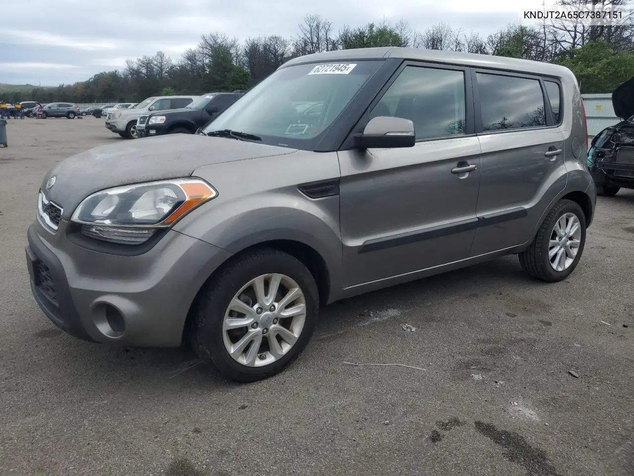 2012 Kia Soul + VIN: KNDJT2A65C7387151 Lot: 62721945