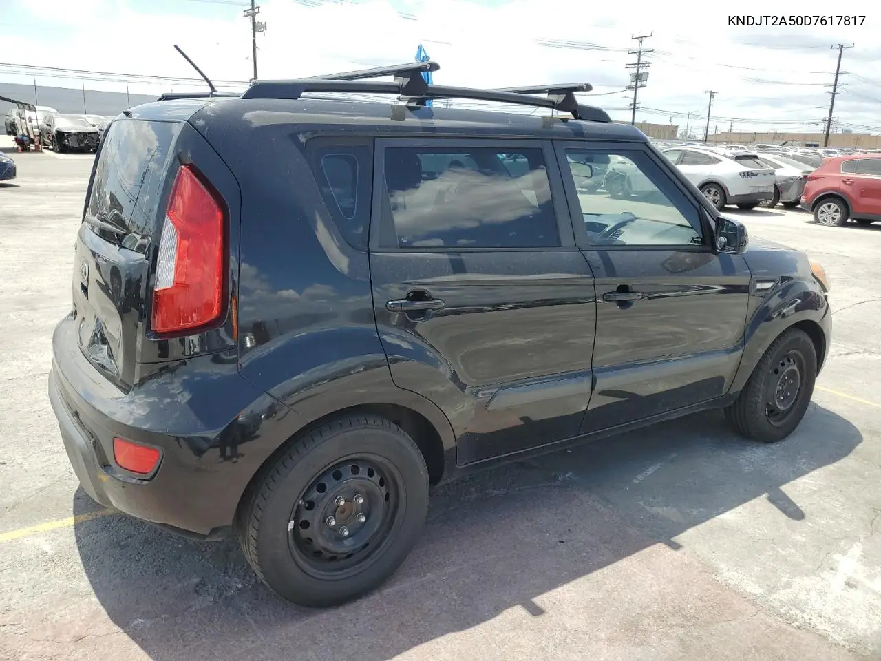 2013 Kia Soul VIN: KNDJT2A50D7617817 Lot: 56394025