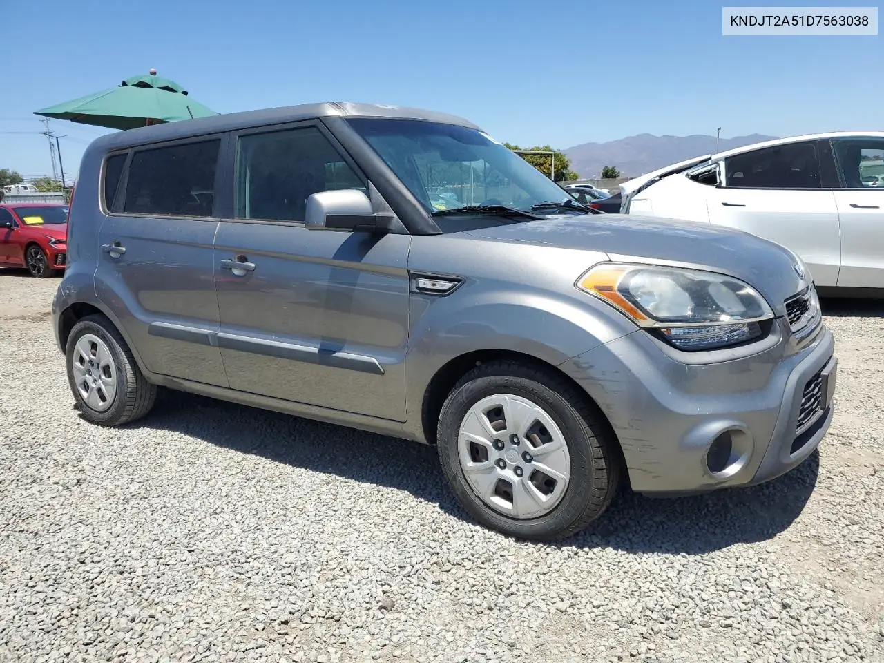 2013 Kia Soul VIN: KNDJT2A51D7563038 Lot: 63263005