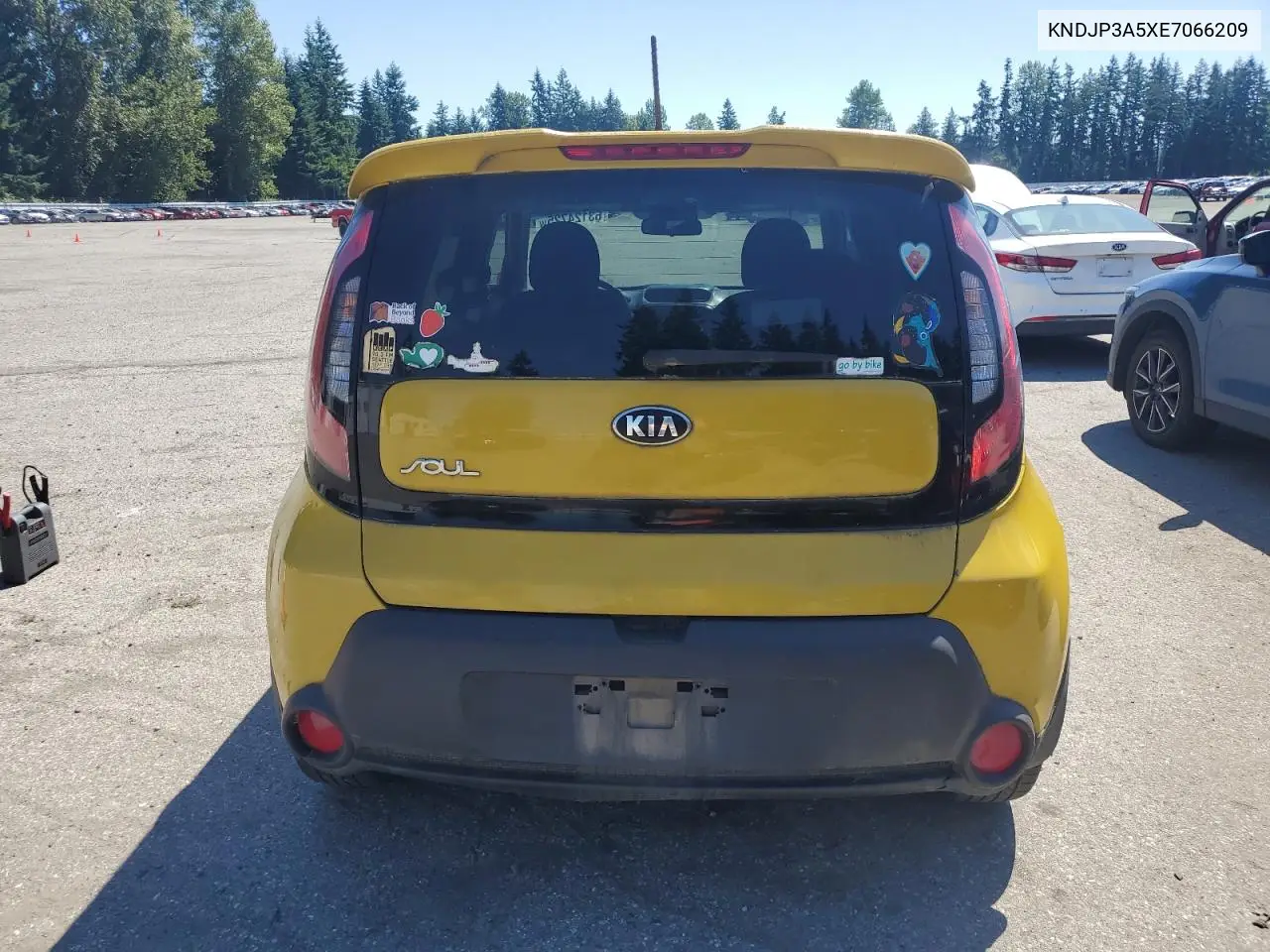 kndjp3a5xe7066209 KNDJP3A5XE7066209 2014 Kia Soul +